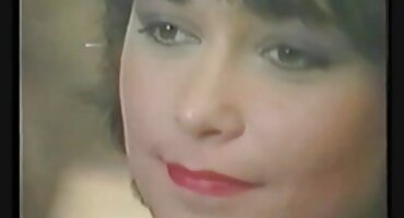 జెనెబ్రా సెక్స్ తెలుగు వీడియో బెలూచీ ఒక అపరిచితుడితో పడిపోతుంది.