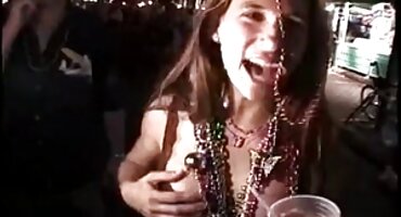 పుస్సీ ఫిట్నెస్ నెట్టడం. సెక్స్ వీడియో తెలుగు సెక్స్ వీడియో