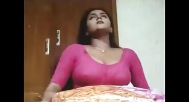 పుస్సీ లో తెలుగు సెక్స్ వీడియో తెలుగు సెక్స్ స్ట్రేంజర్ ఫకింగ్ రష్యన్ విలాసవంతమైన అమ్మాయి.