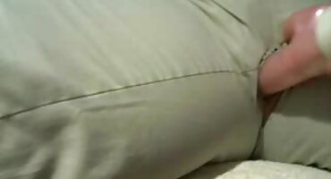 మాస్క్ ధరించిన సెక్స్ వీడియో కాల్ తెలుగు మహిళ.. బాత్రూమ్లో పని చేస్తోంది.