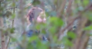 రెడ్ హెడ్ సెక్స్ వీడియో తెలుగు లో సెక్స్ కోసం వేచి ఉన్న ఒక హ్యాండ్హెడ్ తో సరదాగా ఉంటుంది.