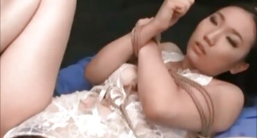 లాటిన ఒక పెద్ద వంకర కాక్ తో ఒక తెలుగు తెలుగు సెక్స్ వీడియో తెల్ల వ్యక్తి ద్వారా ఆకర్షించింది.