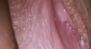 అమ్మాయి తన తెలుగు ఆంటీ సెక్స్ వీడియో ప్రియురాలికి ఇస్తుంది.