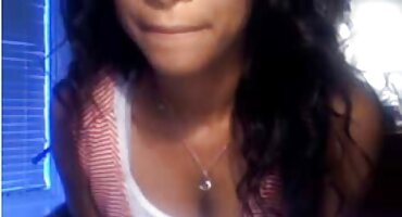 సిలికాన్ లై అర్వా ఉదయం వేడి సెక్స్ కోసం ఒక వ్యక్తిని సెక్స్ వీడియో తెలుగులో ఆకర్షిస్తుంది.