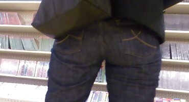 పోల్ పి పోన్స్ కస్టమ్స్ సెక్స్ వీడియో దెంగులాట వద్ద ఇబ్బంది పెట్టాడు.