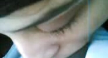 లివింగ్ రూమ్లో కుడుచు మరియు వీడియో సెక్స్ తెలుగు ఫక్ చేయడానికి కాక్ పట్టుకోండి.