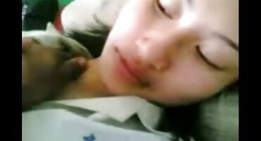 అల్లు అర్జున్ ఫస్ట్ తెలుగు ఫిలిం సెక్స్ వీడియో లుక్ తో ఆకట్టుకుంటున్న అల్లు అర్జున్.