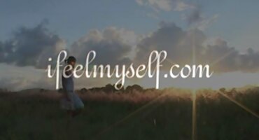 కేటీ కాష్ ఒక నల్ల అతిథి కార్మికుడు ద్వారా ఇబ్బంది పెట్టాడు సెక్స్ వీడియో ఇన్ తెలుగు గెట్స్.