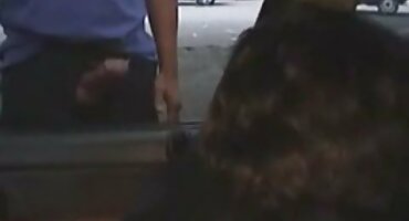 హేల్ రీడ్ రీడ్ ఒక నోటితో ప్రథమ చికిత్స తెలుగు సిక్స్ వీడియో అందించింది.