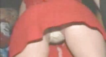 కాలేజీ సెక్స్ వీడియో తెలుగు సెక్స్ టీచర్ ఒక అద్భుతమైన విద్యార్థి ముందు ఆమె కాళ్ళు విస్తరించింది.