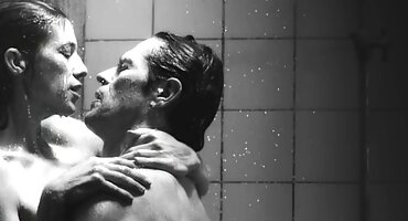 చోలే సెక్స్ తెలుగు వీడియో కం లామోర్ సక్స్ మరియు ప్రియుడు యొక్క ఆత్మవిశ్వాసం సవారీలు.