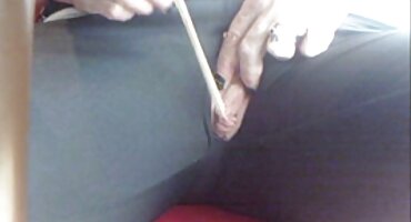 ఏప్రిల్ ఒల్సేన్ ఒక సహోద్యోగితో విడిపోతున్నాడు. తెలుగు సెక్స్ వీడియో