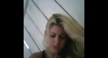 విస్తృత తెలుగు సెక్స్ వీడియో కమింగ్ కాక్ పీల్చటం.