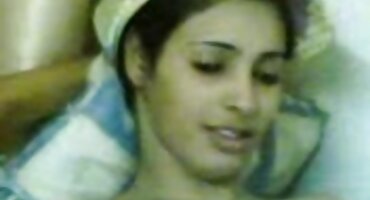 నల్లటి జుట్టు తెలుగు సెక్స్ వీడియో డౌన్లోడ్ కం గల స్త్రీని రెండు వైపులా ఫక్.